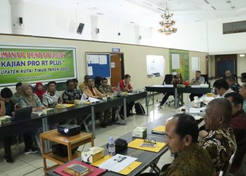 Badan penelitian dan pengembangan Kabupaten Kutai Timur (Balitbang Kutim) menggelar Seminar dan Kajian Program Dana Pembangunan Rukun Tetangga Pembangunan Langsung Usaha (RT plus).