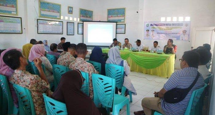 Pelaksanaan Musyawarah Desa (Musdes) untuk pengesahan akhir dari penerimaan bantuan sosial atau masyarakat miskin di Kutai Timur (Kutim) selama ini menggunakan dana dari pemerintah desa