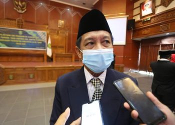 Peningkatan Sumber Daya Manusia (SDM) akan dilakukan oleh Dinas Tenagakerja dan Transmigrasi (Disnakertrans) Kabupaten Kutai Timur (Kutim) dengan melakukan pembangunan besar-besaran, untuk membangun fasilitas Balai Latihan Kerja (BLK) yang representatif