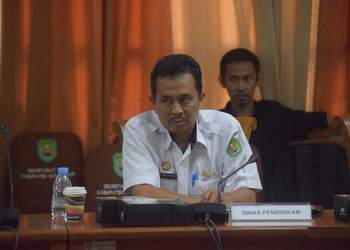 Disdikbud Kutim Fokus Meningkatkan Pendidikan melalui Program Beasiswa Kutim Tuntas