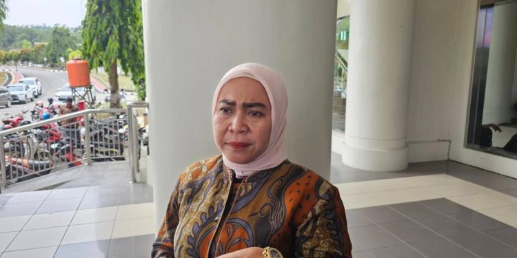 Anggota DPRD Kutim Hj. Fitriani Tegas Perjuangkan Aspirasi Perempuan