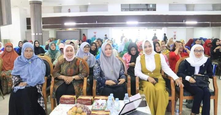 Hj. Fitriani Ajukan Perempuan Untuk Tergabung Dalam Koperasi Wanita Di Kutim