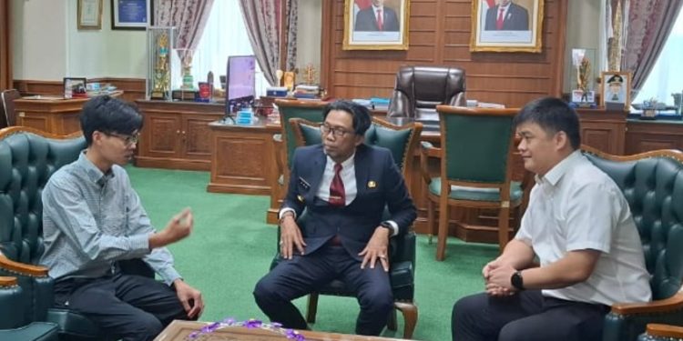 Pjs Bupati Kutim Sambut Baik Inisiatif CSR PT Kobexindo Cement