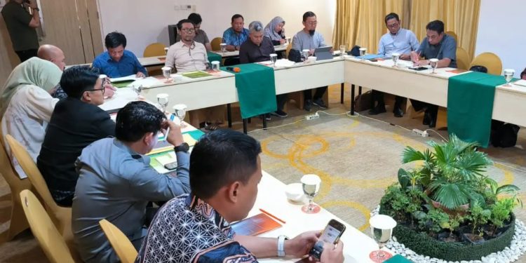 Agus Hari Kesuma Pimpin Rapat Pra Radalok Triwulan IV