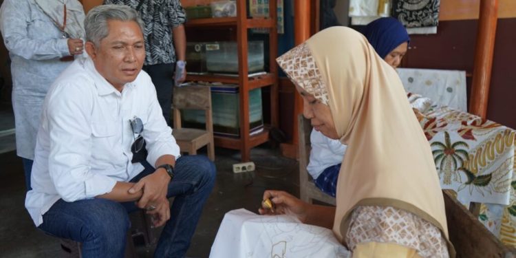Rizali Hadi Pimpin Studi Tiru ke Kulon Progo untuk Kembangkan Batik Kutim
