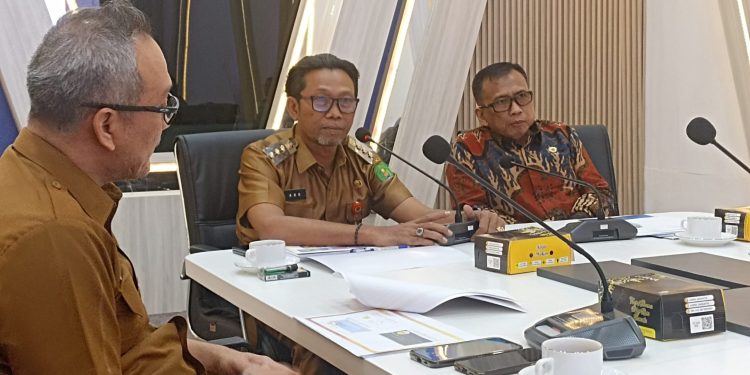 AHK Tekankan Pentingnya Transparansi di Visitasi Monev KIP