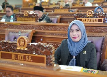 Perjalanan Uci: Dari Honorer Menuju Panggung Politik Membela Perempuan Kutai Timur
